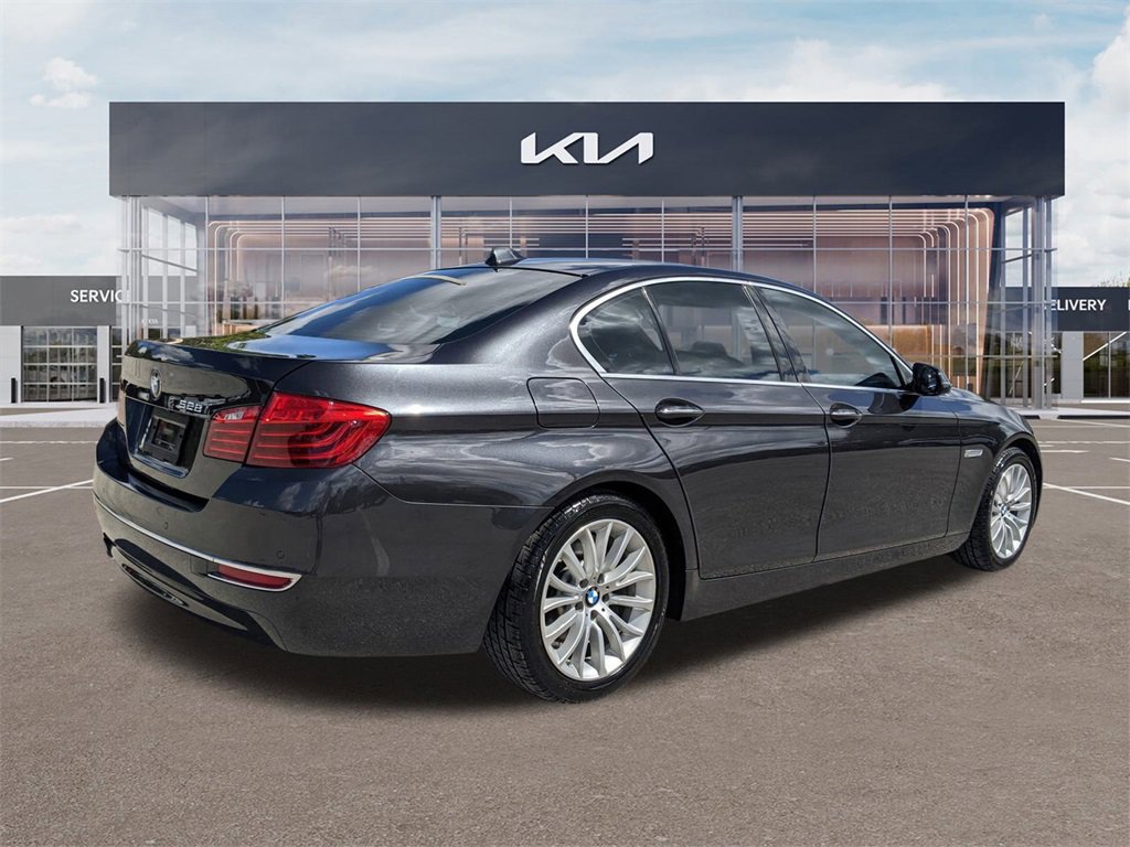 Used 2014 BMW 528i Sedan image 4