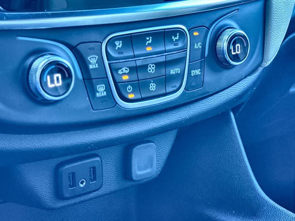 Used 2024 Chevrolet Traverse LS FWD image 20
