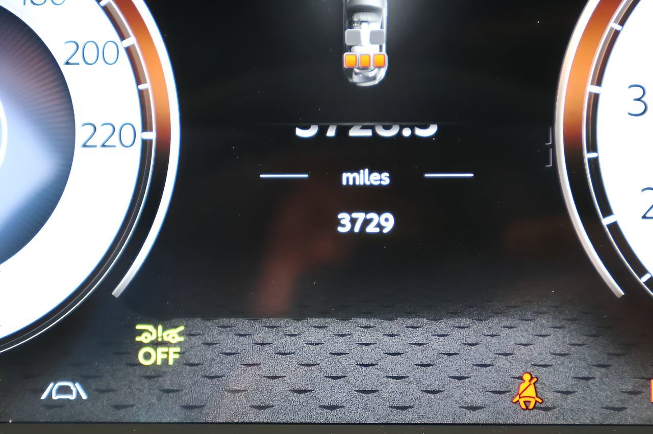 Used 2025 Aston Martin DBX 707 AWD/4WD image 29