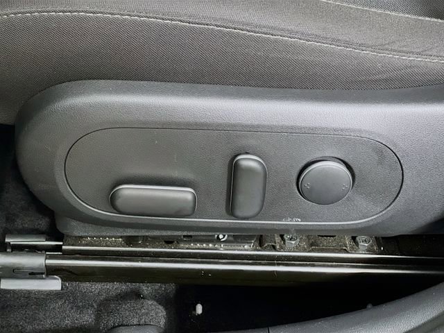 Used 2025 Hyundai Kona SEL image 11