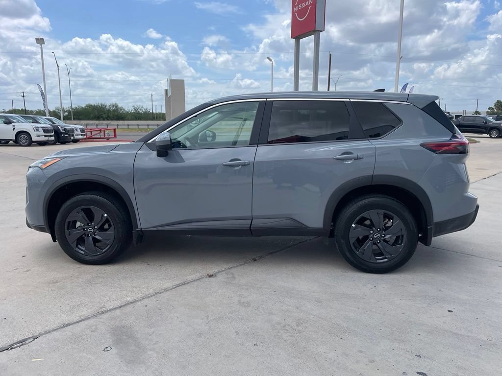 Certified 2026 Nissan Rogue SV FWD image 4