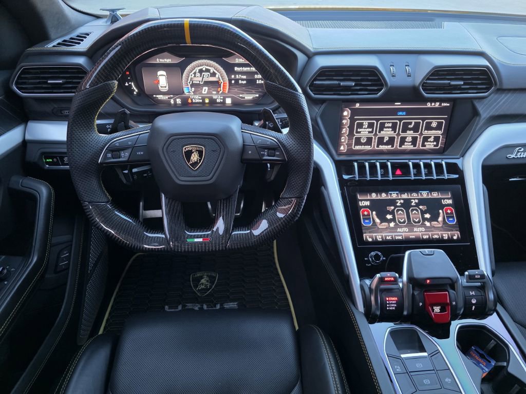 Used 2019 Lamborghini Urus image 23