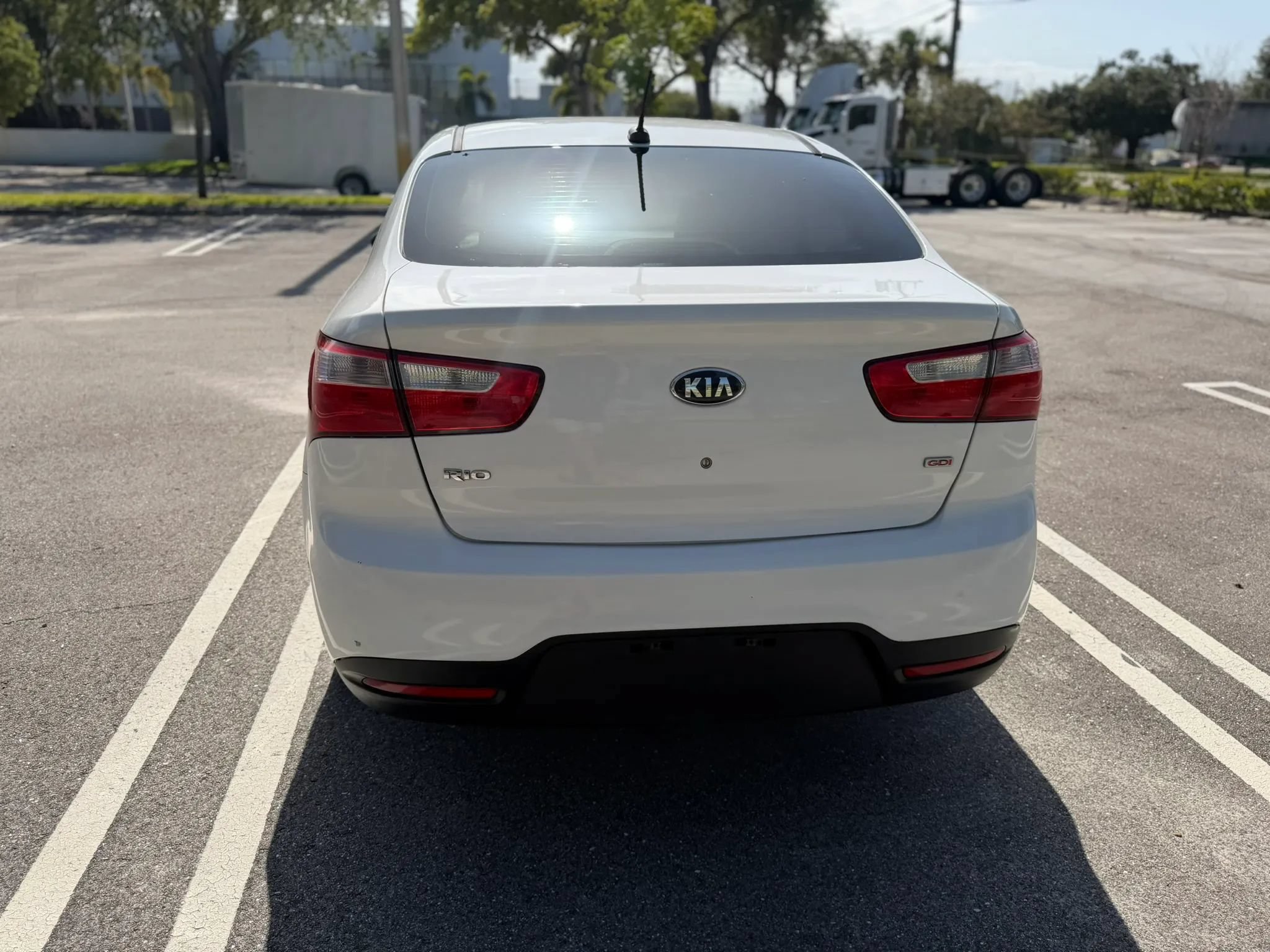Used 2014 Kia Rio LX FWD image 4