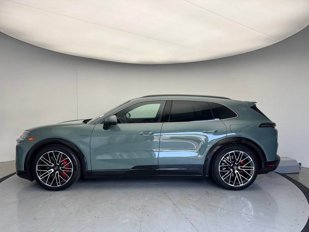 New 2026 Porsche Cayenne Turbo AWD/4WD image 2