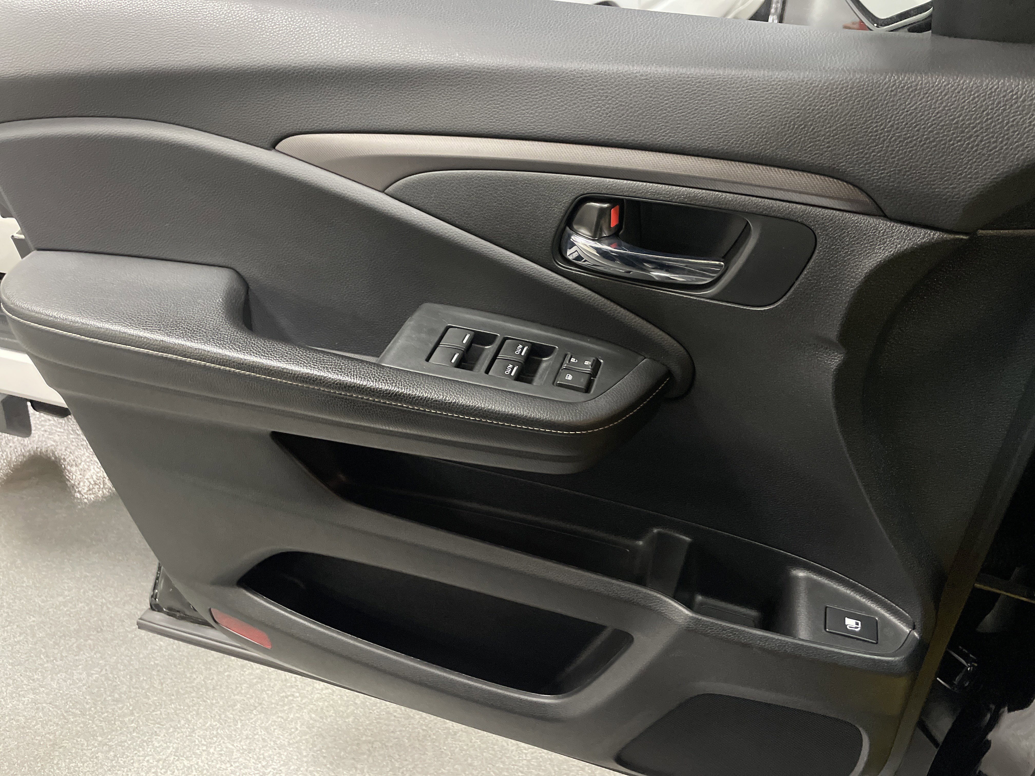 Used 2021 Honda Ridgeline Sport image 14