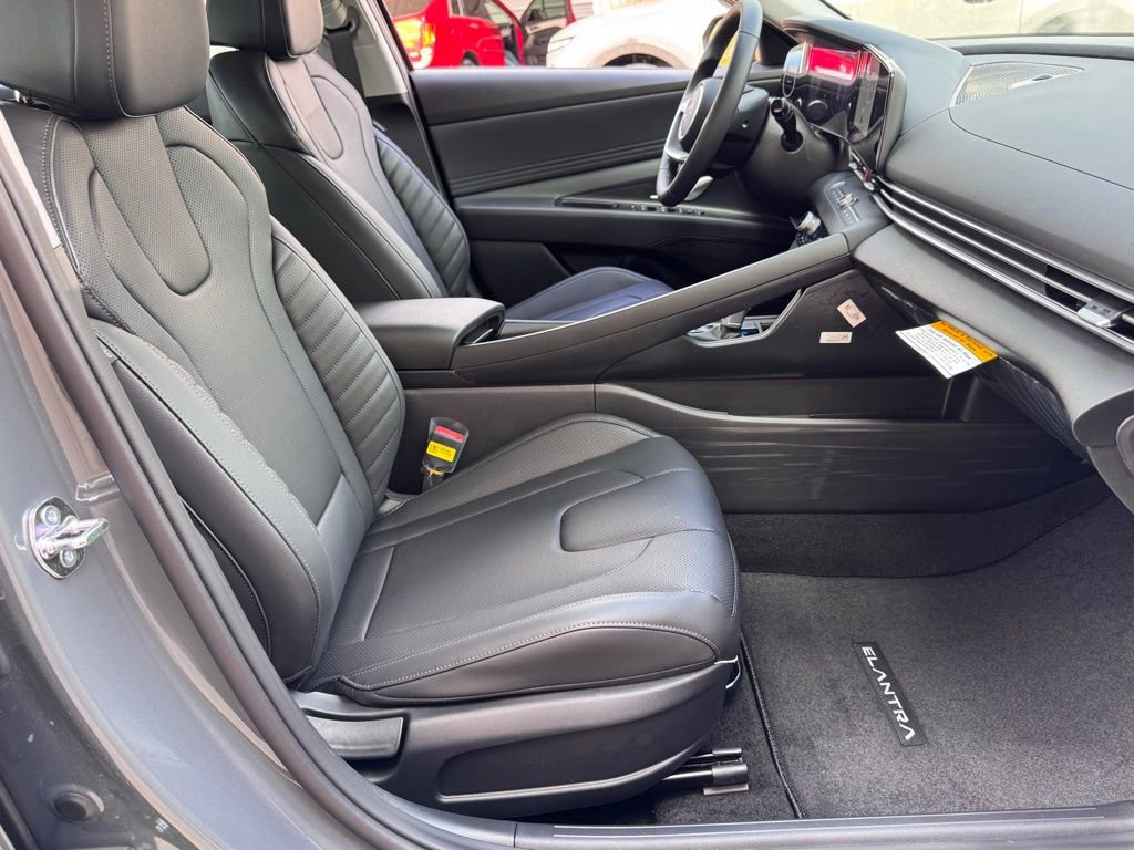 New 2026 Hyundai Elantra Limited image 19
