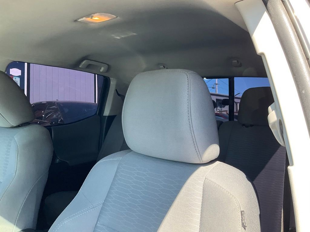 Used 2019 Toyota Tacoma SR5 image 18