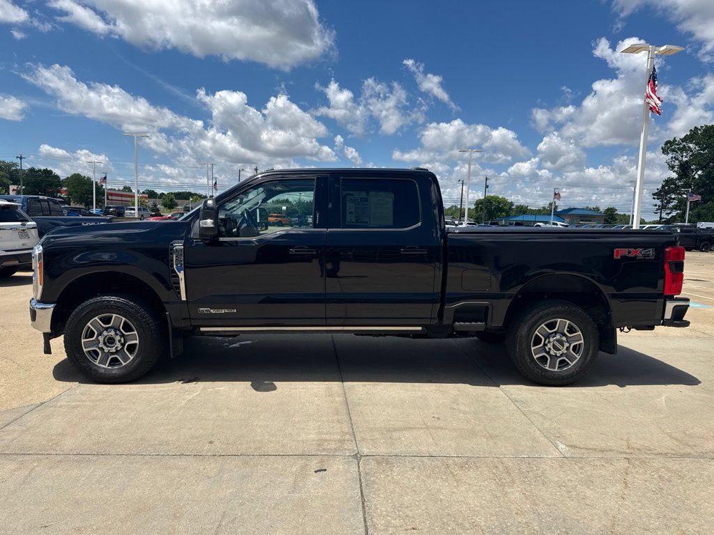 Used 2023 Ford F250 Lariat w/ Lariat Ultimate Package AWD/4WD image 3