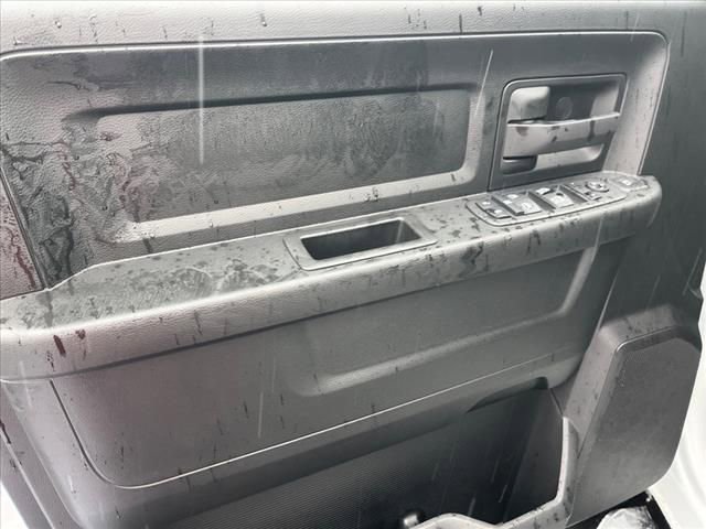 Used 2024 RAM 2500 Tradesman w/ Chrome Appearance Group image 7