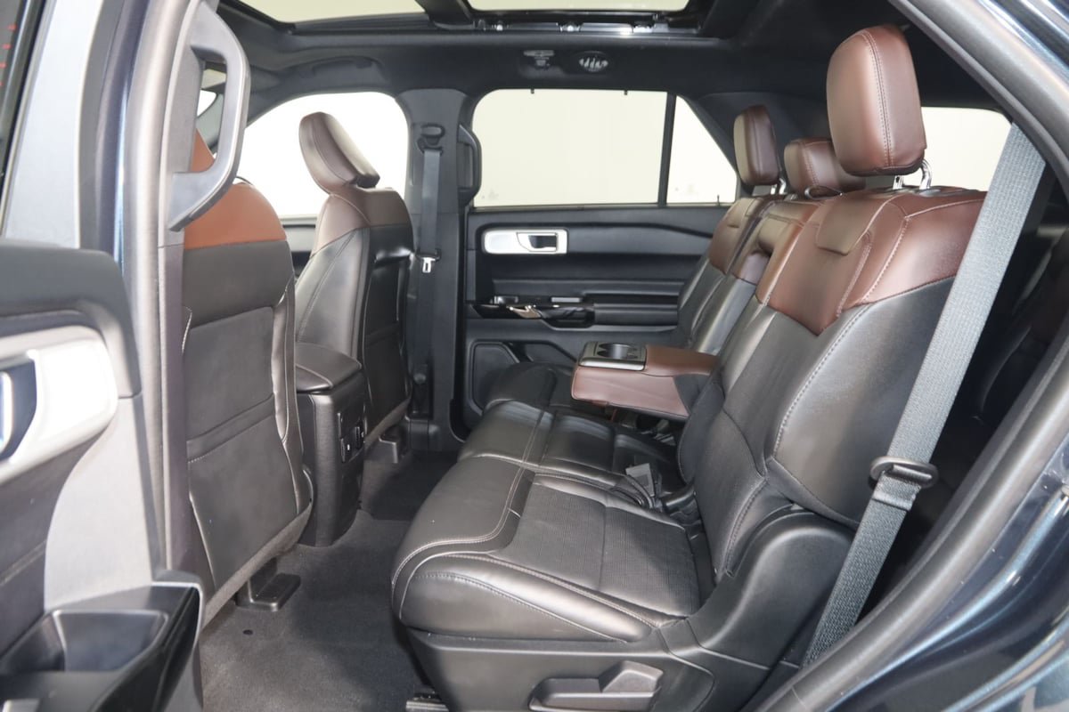 Used 2022 Ford Explorer Platinum w/ Equipment Group 601A AWD/4WD image 53