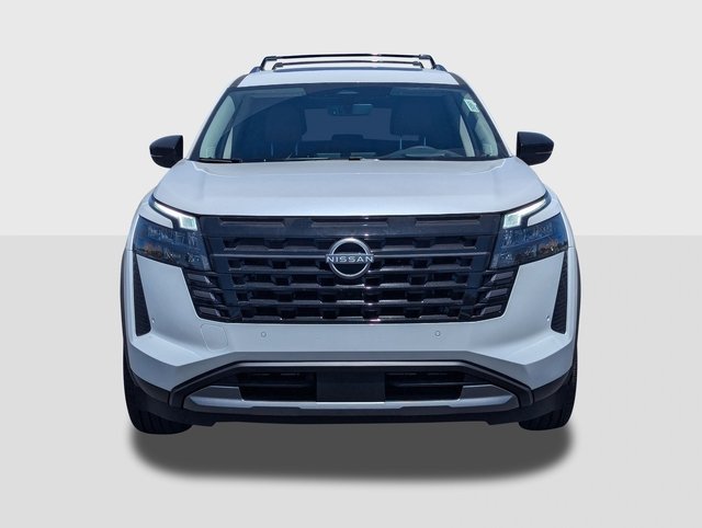 New 2026 Nissan Pathfinder Platinum FWD image 9