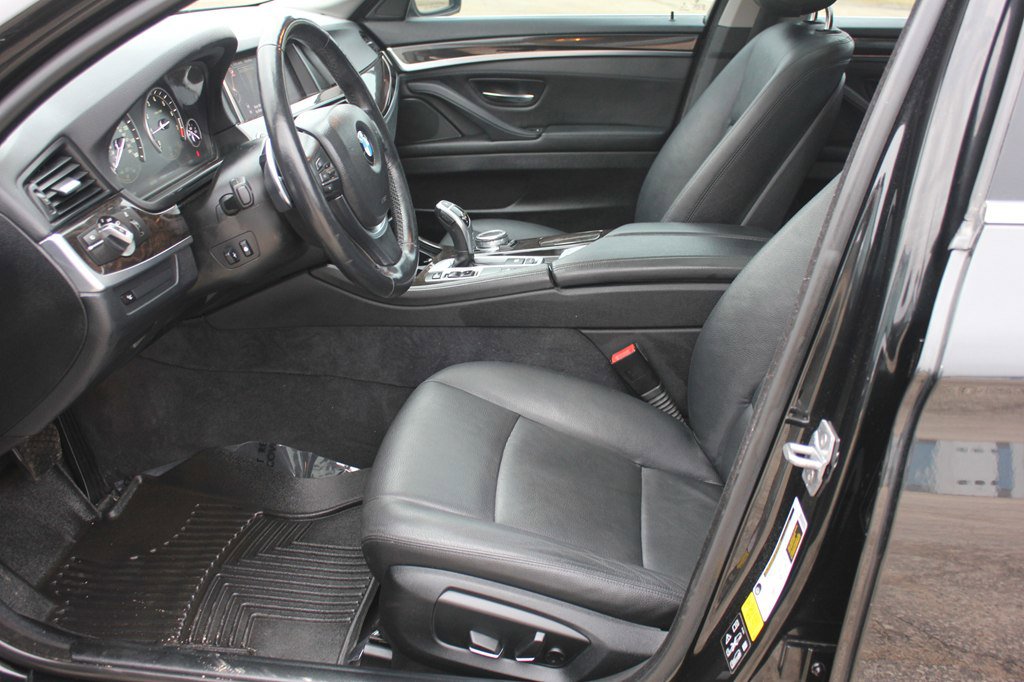 Used 2016 BMW 528i xDrive Sedan image 32