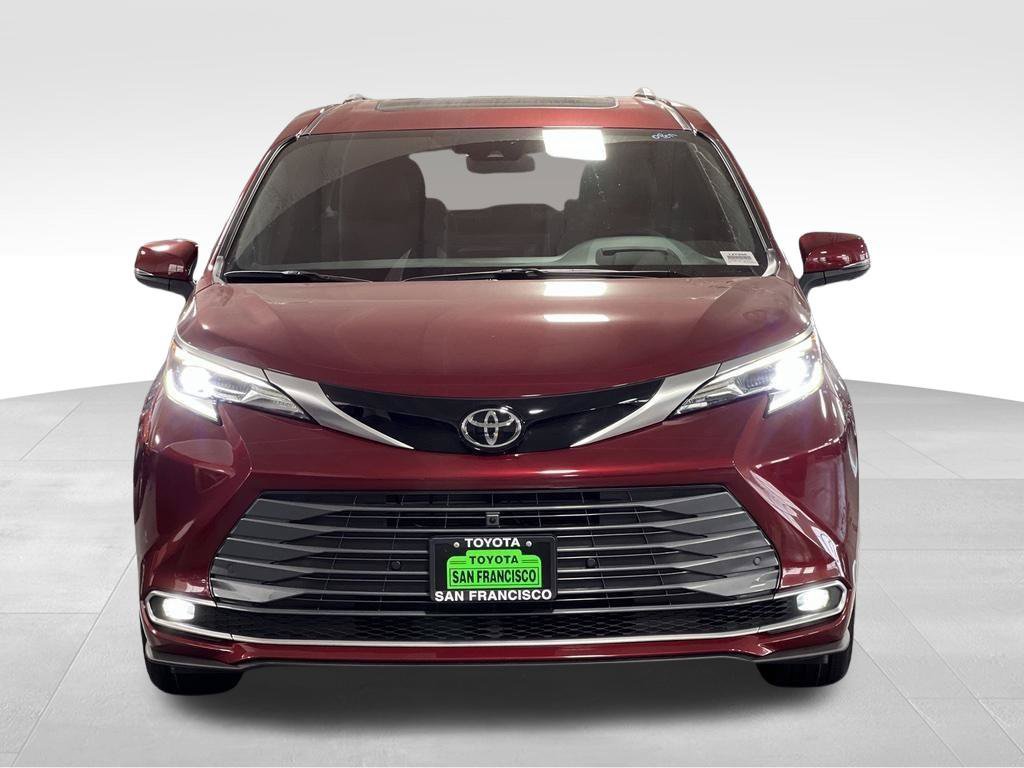 New 2026 Toyota Sienna Platinum AWD/4WD image 5