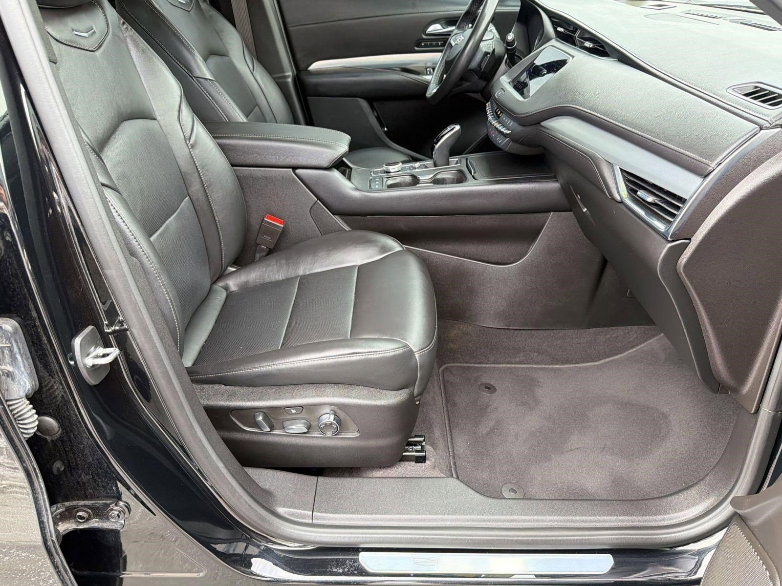 Used 2023 Cadillac XT4 Premium Luxury w/ Driver Assist Package image 29