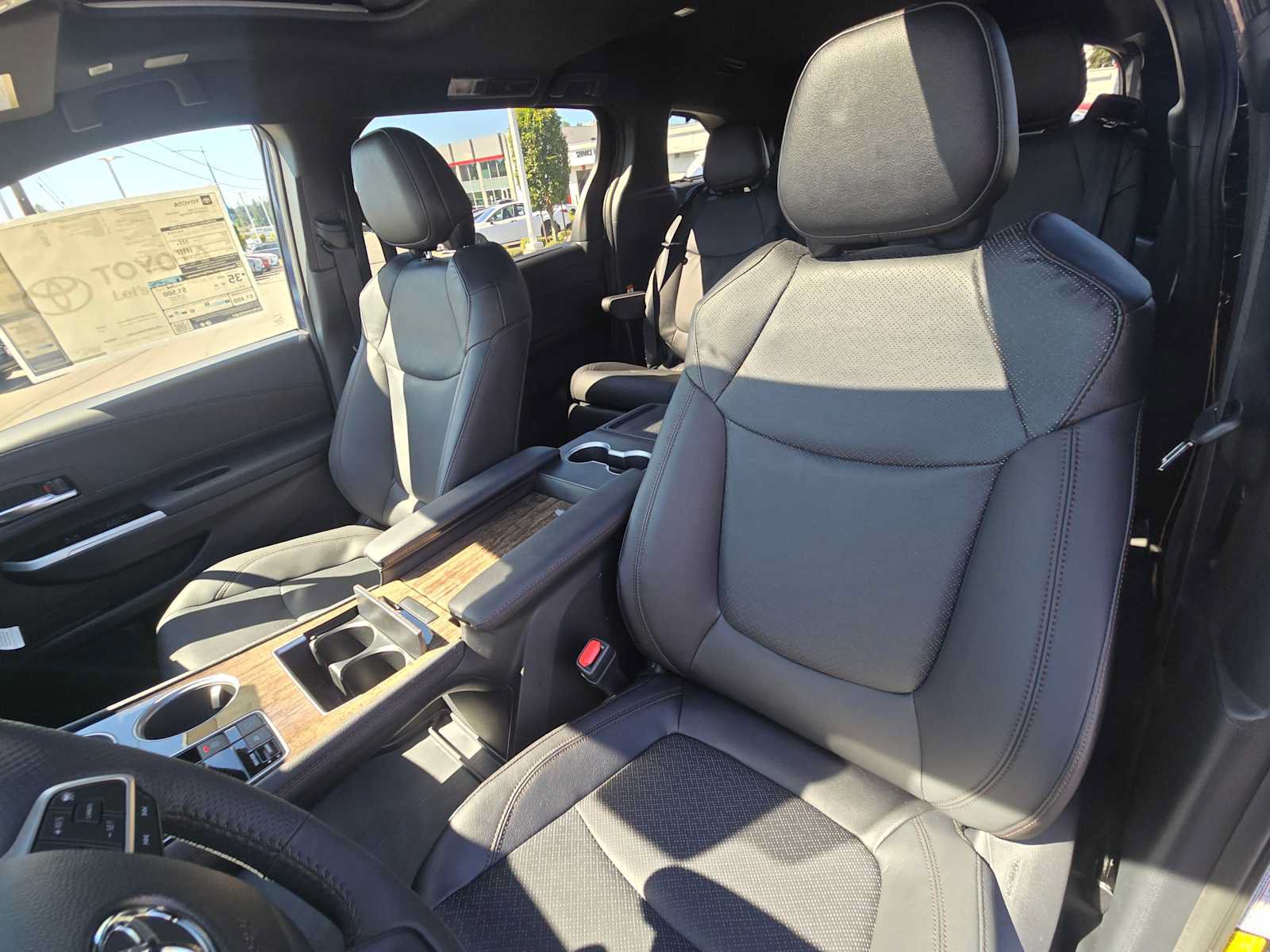 New 2026 Toyota Sienna Platinum AWD/4WD image 21