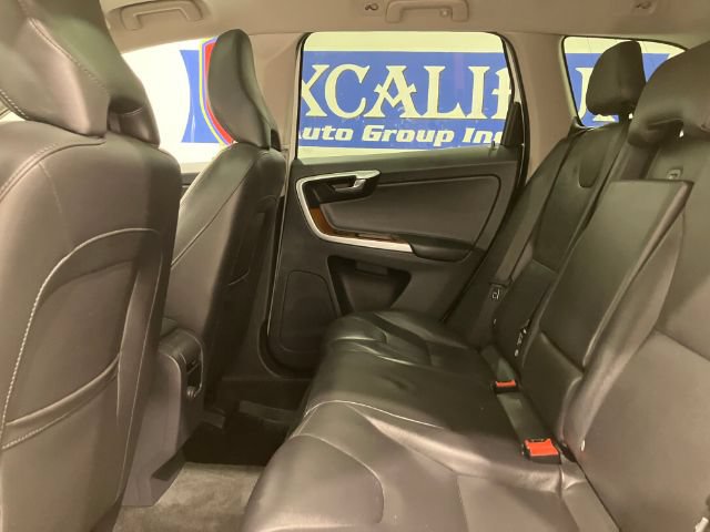 Used 2017 Volvo XC60 T6 Inscription w/ Protection Package AWD/4WD image 27