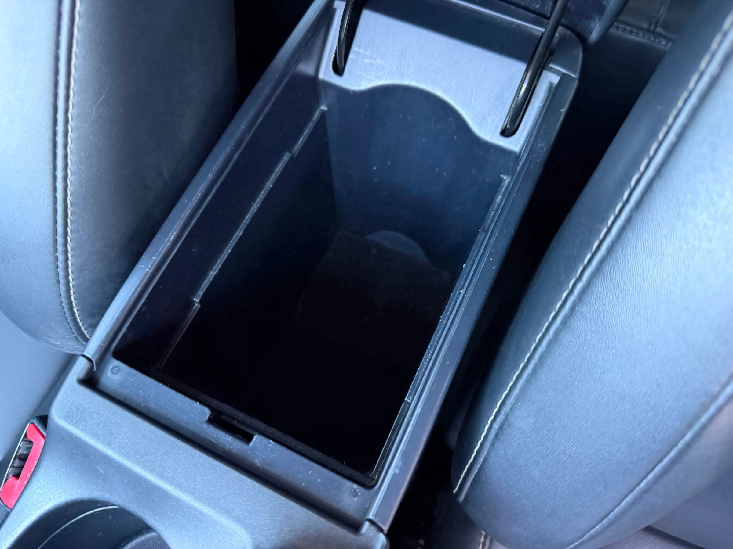 Used 2014 Lexus CT 200h Premium image 32