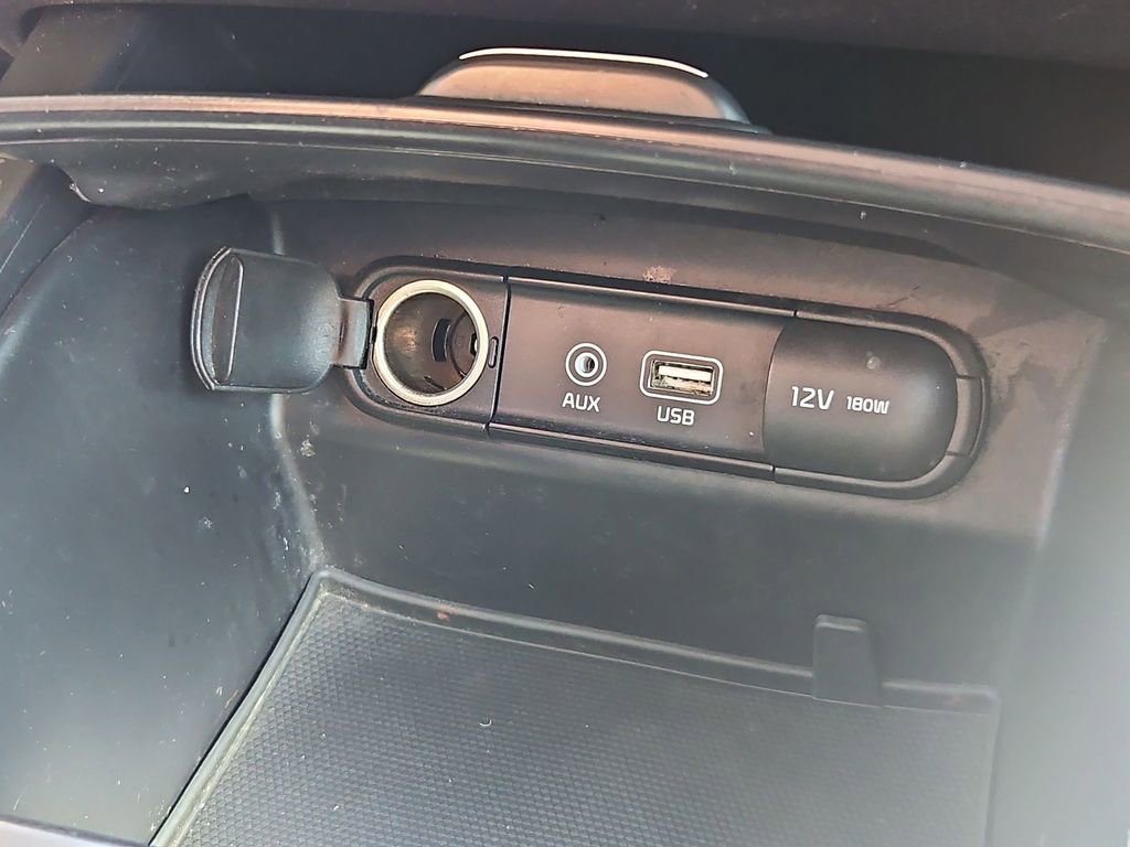 Used 2020 Kia Sorento AWD V6 image 26