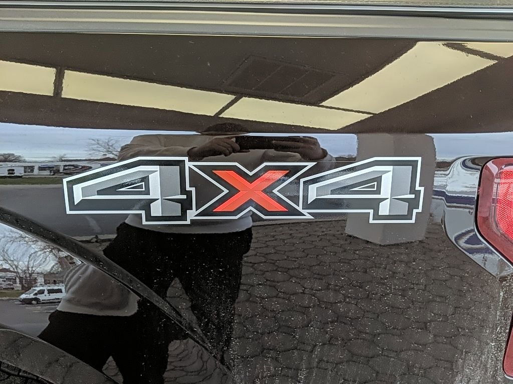 Used 2018 Ford F150 XLT w/ Equipment Group 302A Luxury image 11