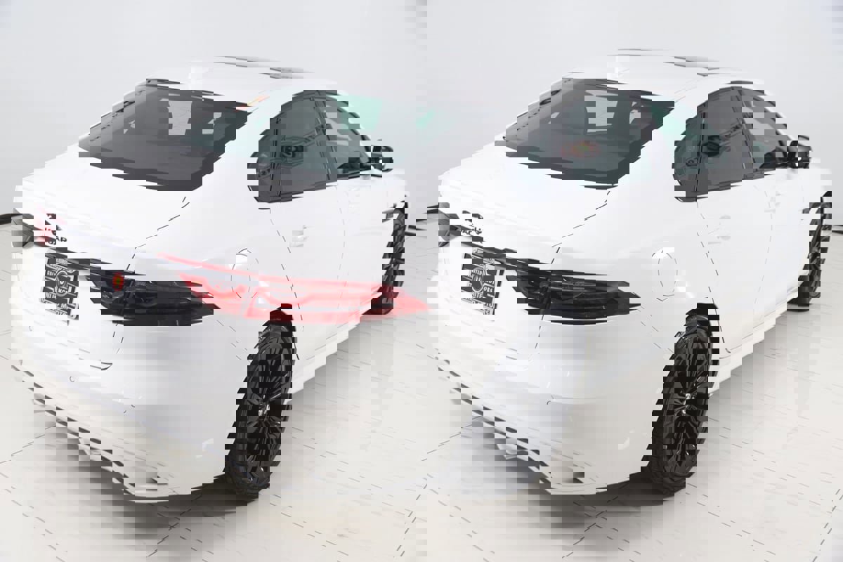 Used 2024 Jaguar XF R-Dynamic SE image 55