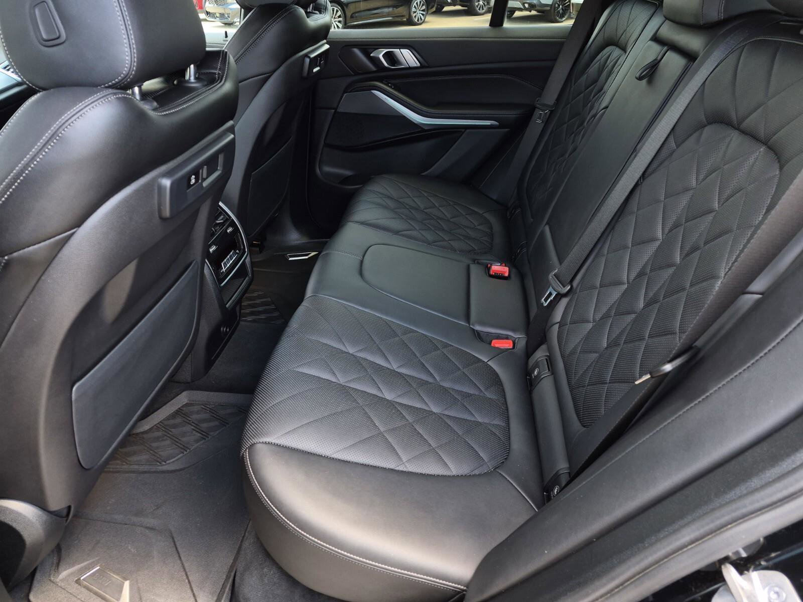 Certified 2023 BMW X5 sDrive40i w/ Parking Assistance Package RWD image 14