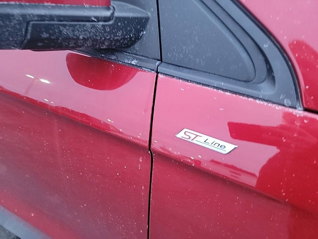 Certified 2022 Ford Edge ST-Line w/ Class II Trailer Tow Package image 19