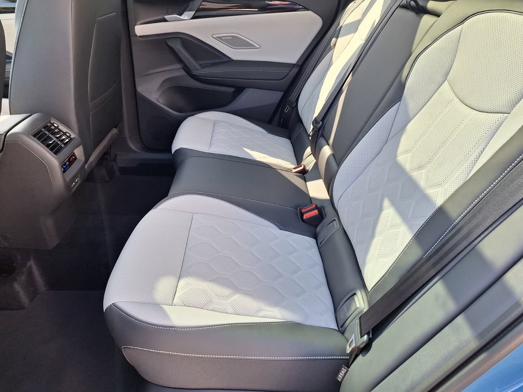 New 2026 Volkswagen Tiguan SEL R-Line AWD/4WD image 22