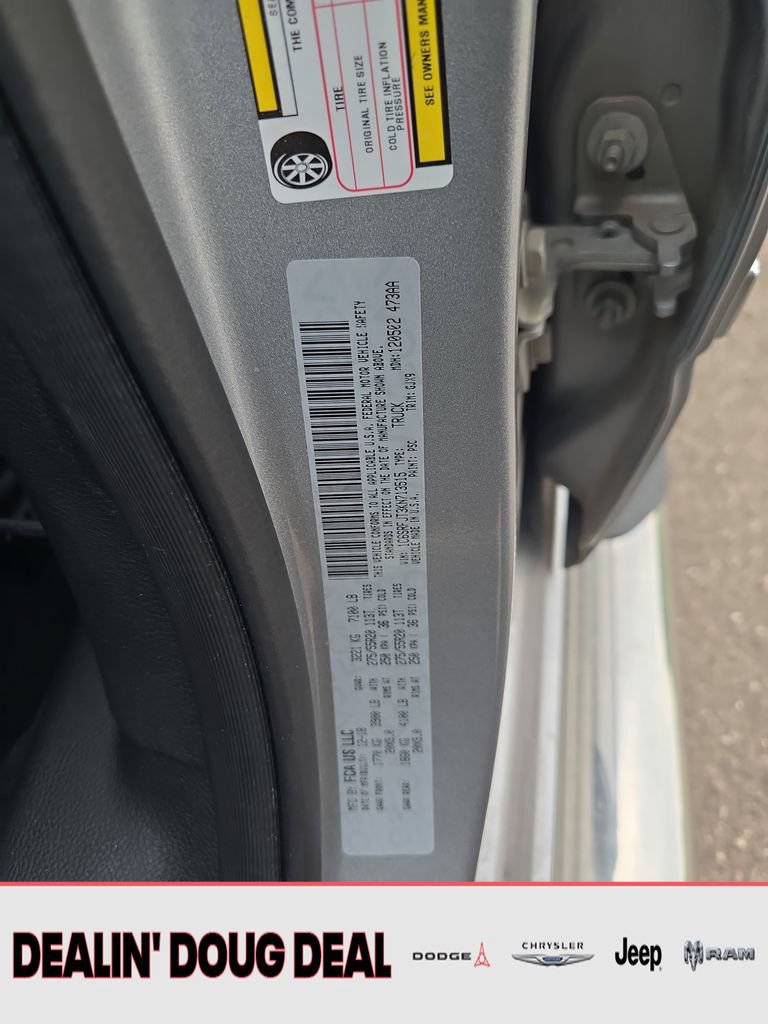 Used 2019 RAM 1500 Laramie AWD/4WD image 32
