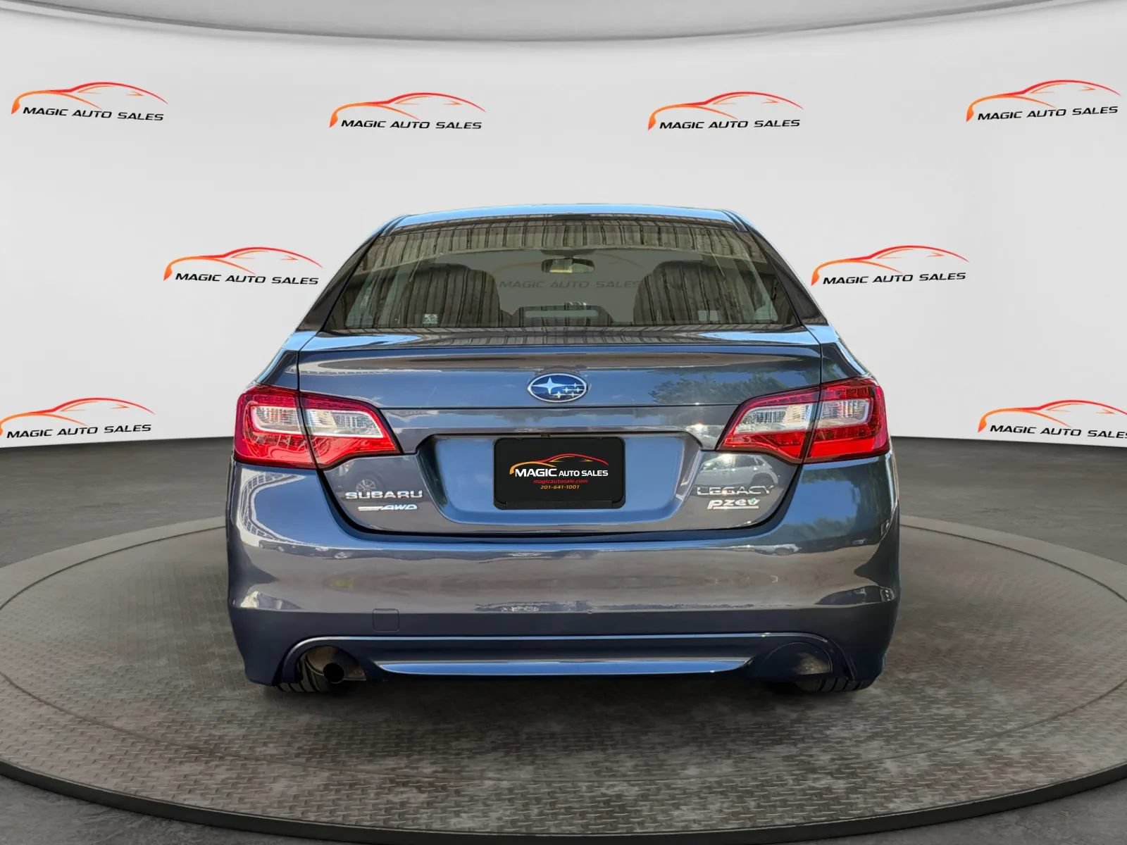 Used 2017 Subaru Legacy 2.5i w/ Alloy Wheel Package AWD/4WD image 9