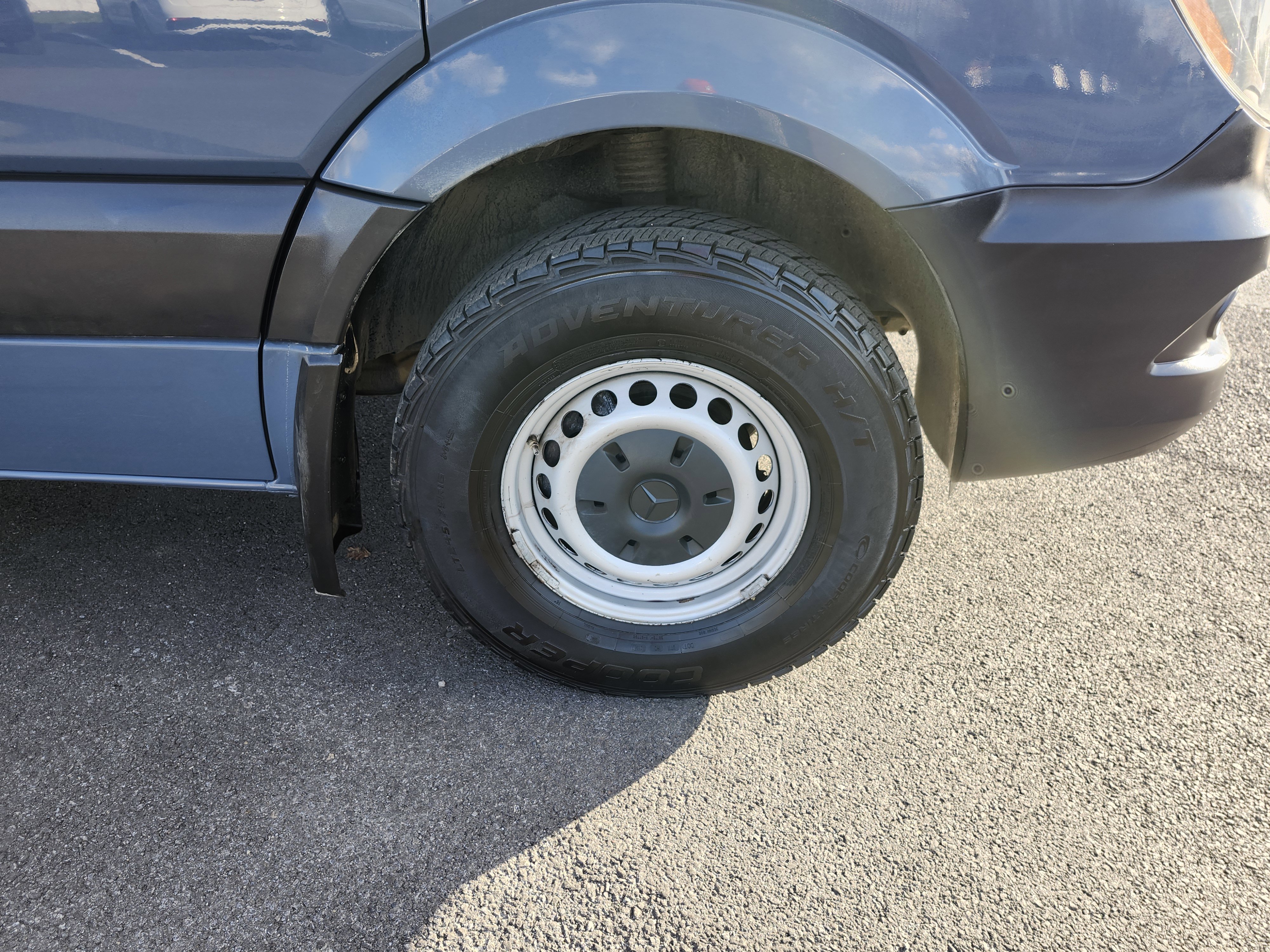 Used 2018 Mercedes-Benz Sprinter 2500 image 8