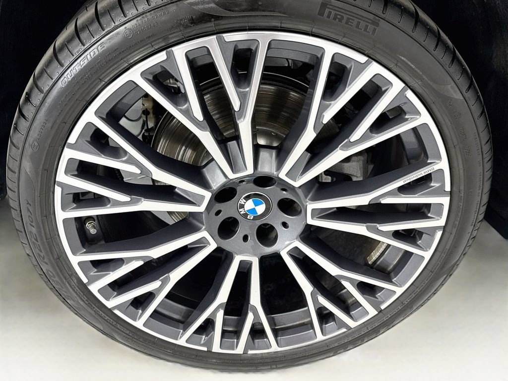 Certified 2026 BMW X5 xDrive40i w/ Executive Package AWD/4WD image 32