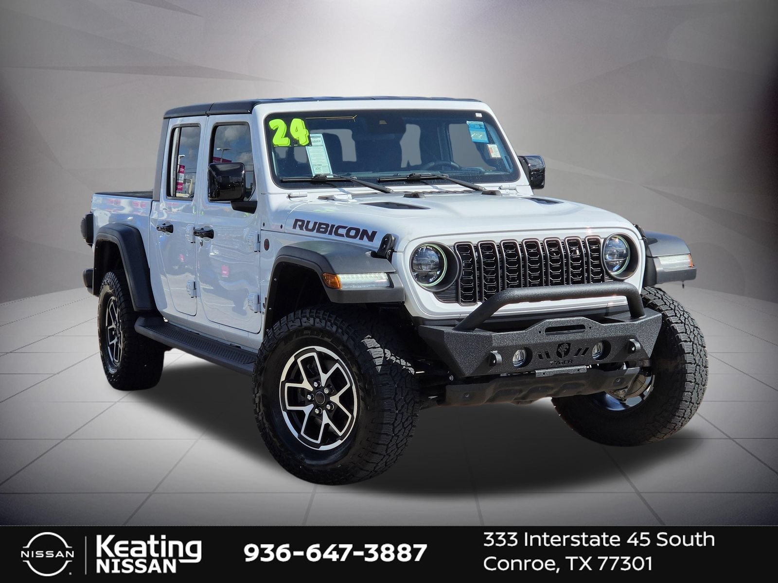 Used 2024 Jeep Gladiator Rubicon w/ Safety Group AWD/4WD image 3