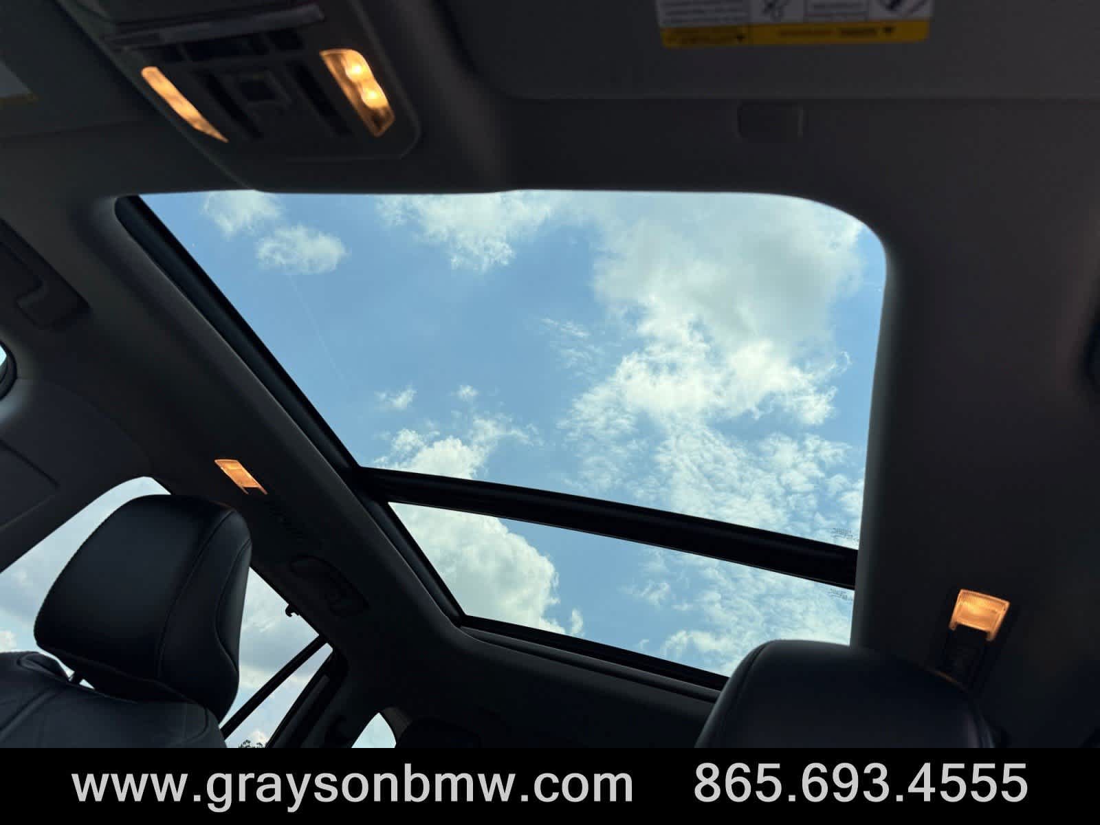 Used 2021 Toyota Highlander Platinum FWD image 17