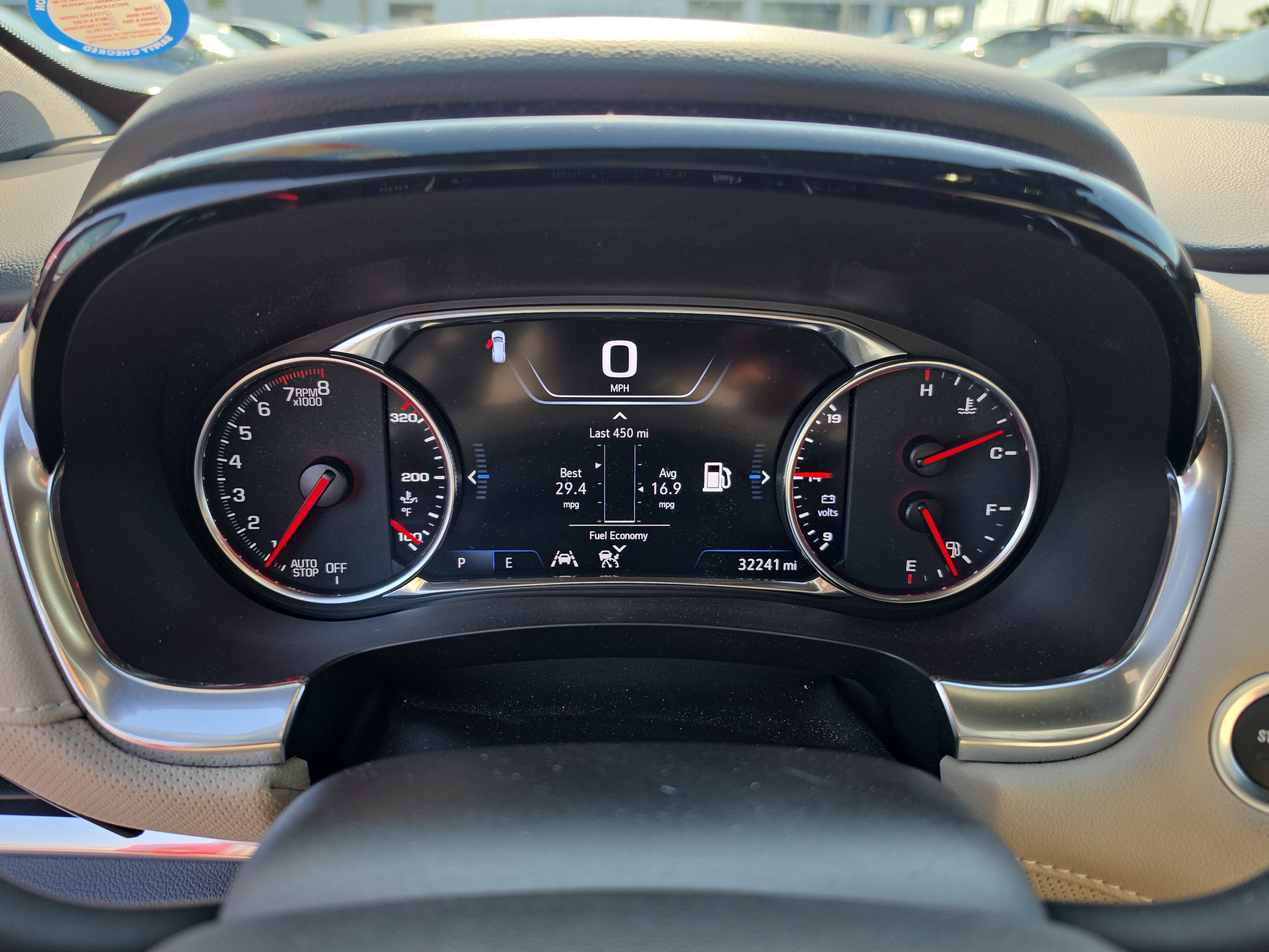 Used 2023 Chevrolet Traverse Premier FWD image 20