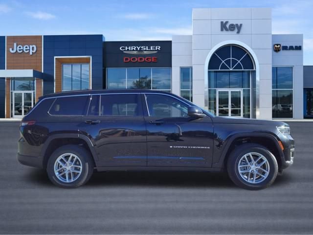 New 2024 Jeep Grand Cherokee L Laredo w/ Trailer Tow Package AWD/4WD image 8