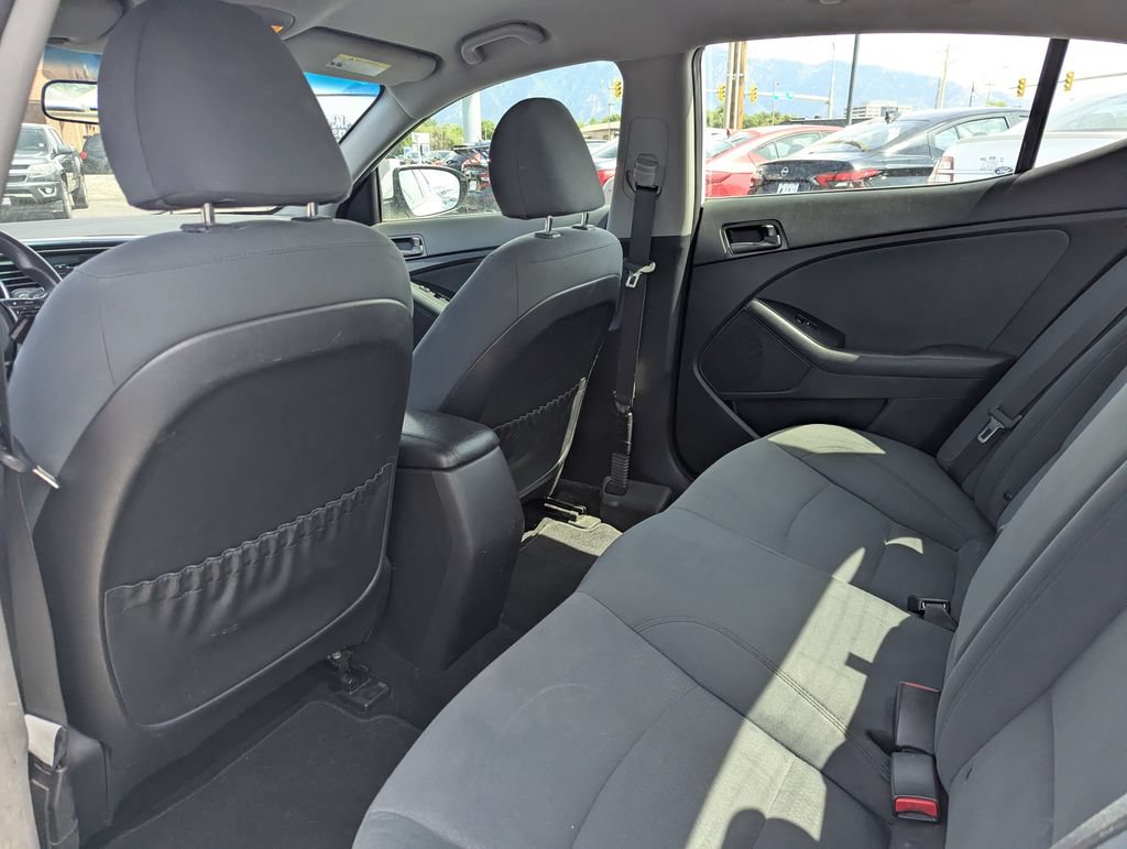 Used 2015 Kia Optima LX FWD image 26