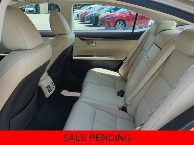 Used 2018 Lexus ES 350 w/ Luxury Package w/Wood Trim FWD image 13