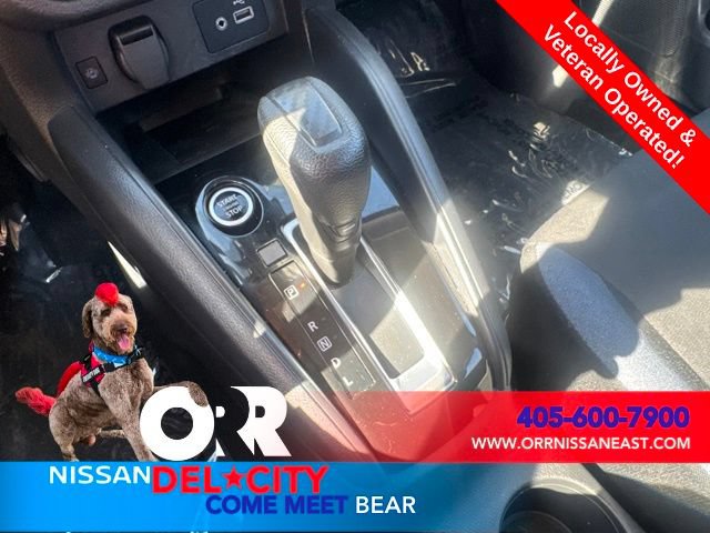 Used 2025 Nissan Versa SV FWD image 27