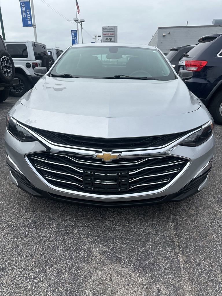 Used 2020 Chevrolet Malibu LS FWD image 1