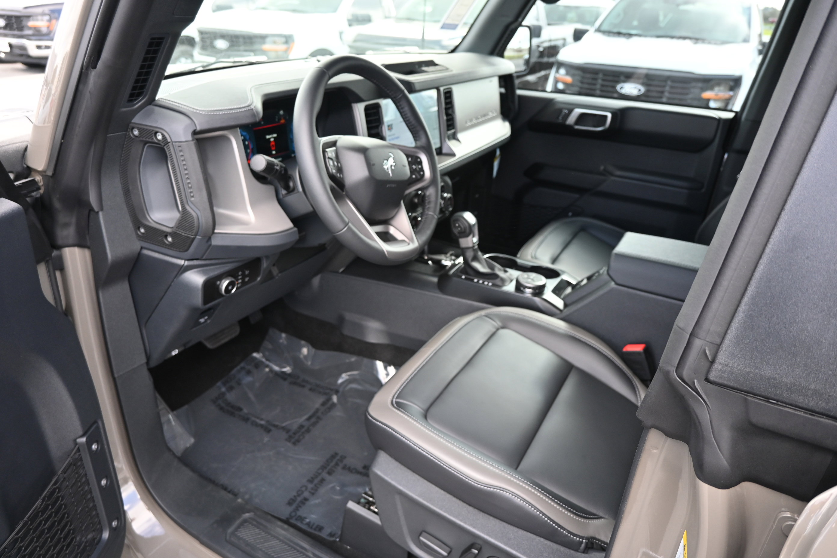 New 2026 Ford Bronco Outer Banks image 16