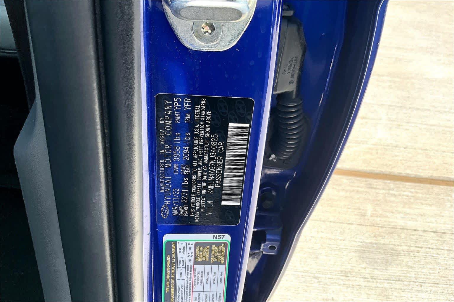 Used 2022 Hyundai Elantra SEL w/ Convenience + Premium Package FWD image 32