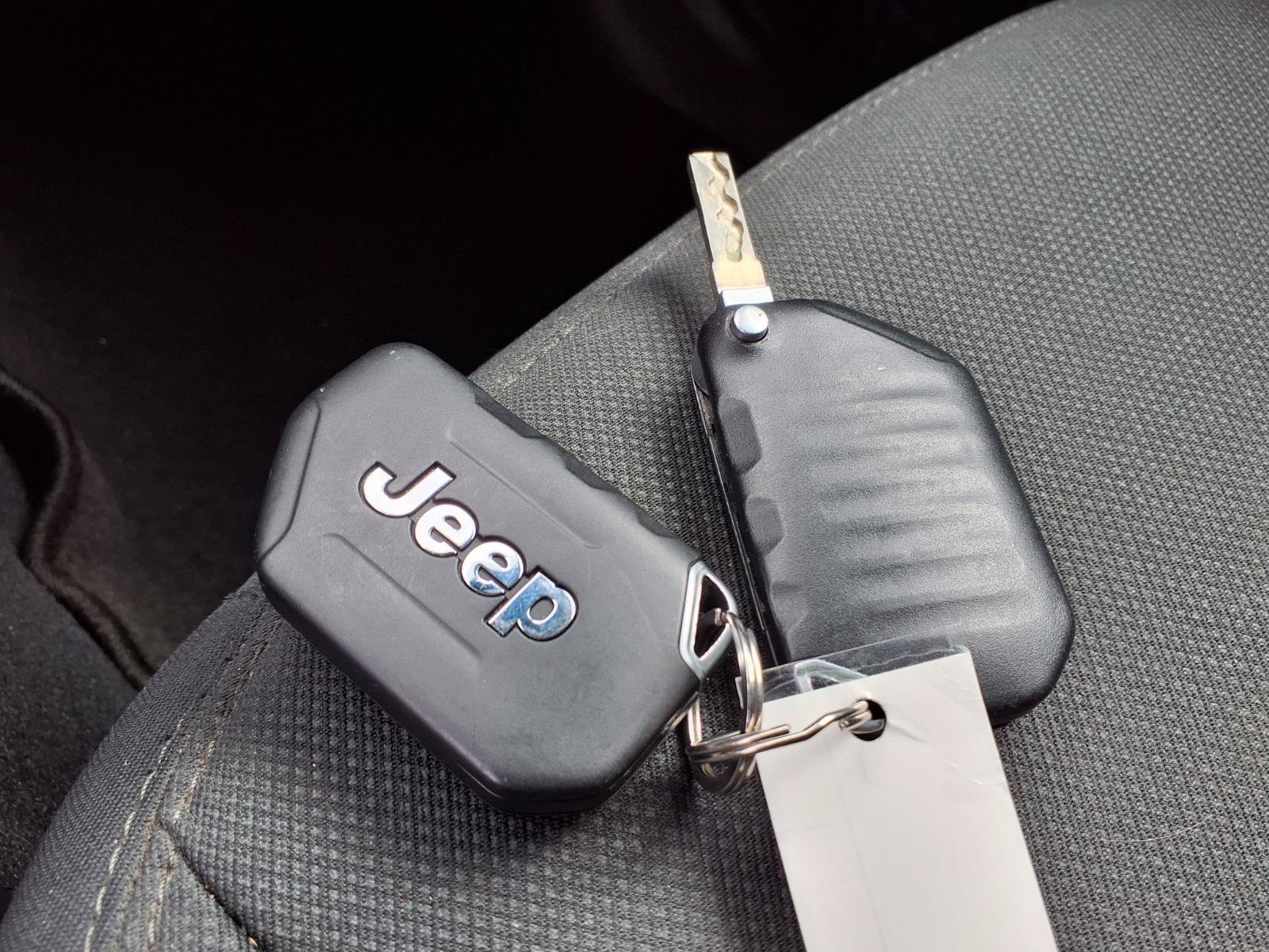 Used 2018 Jeep Wrangler Unlimited Sport AWD/4WD image 14