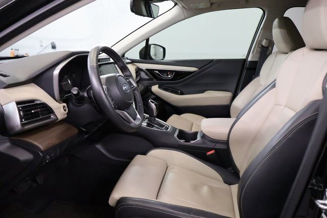 Certified 2025 Subaru Outback Limited image 11