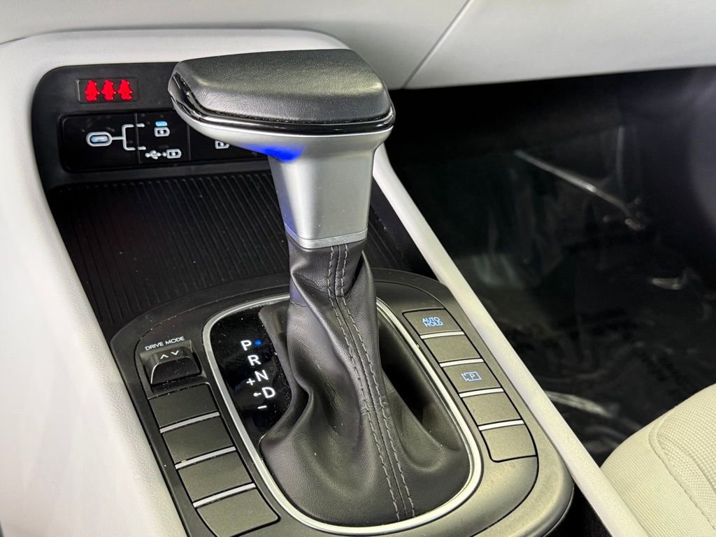 Used 2024 Hyundai Kona SEL image 31