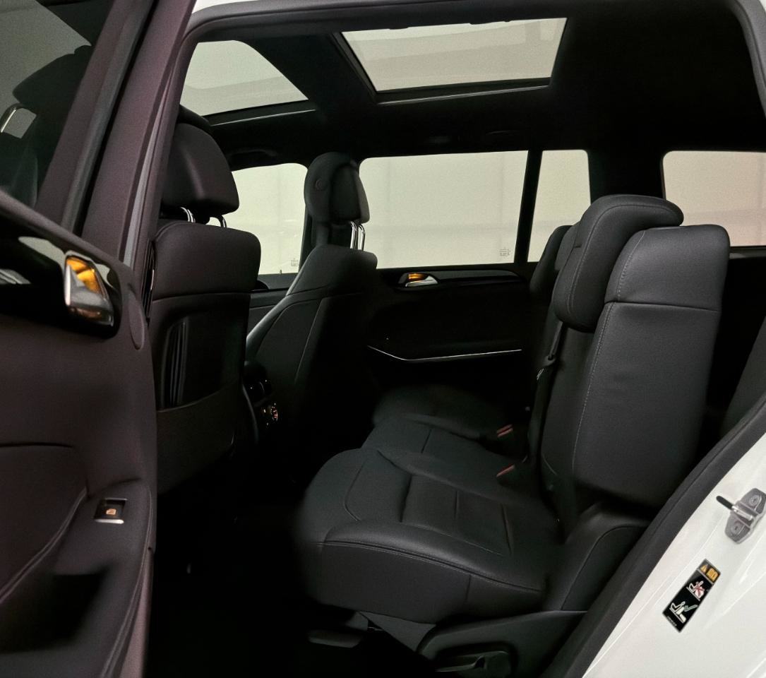 Used 2019 Mercedes-Benz GLS 550 4MATIC w/ Driver Assistance Package image 23