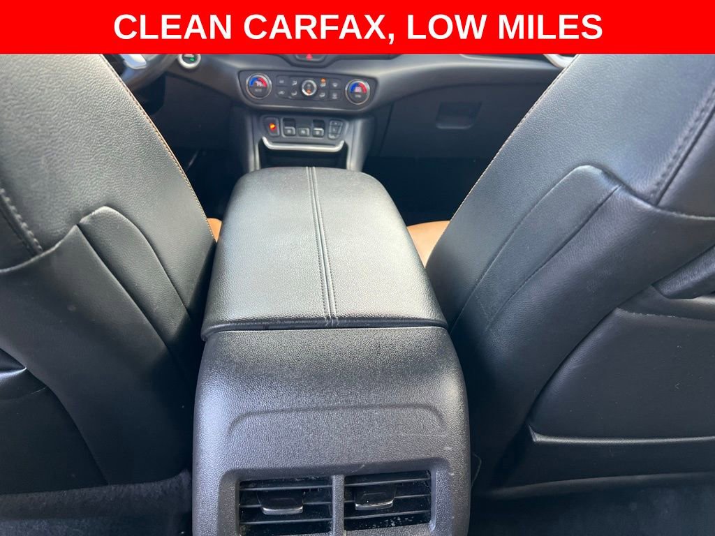 Used 2020 GMC Terrain SLT w/ Preferred Package FWD image 18