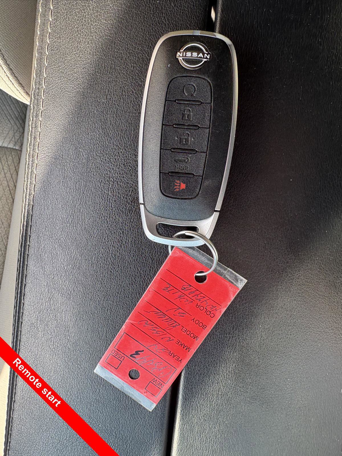 Used 2024 Nissan Rogue SV image 27