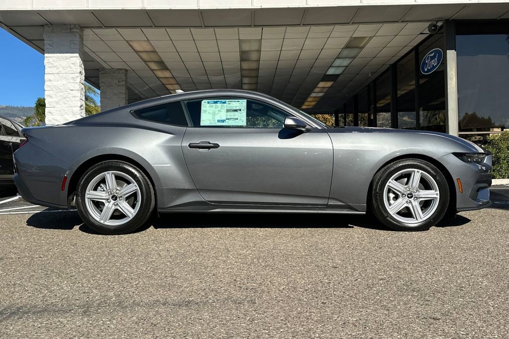 New 2026 Ford Mustang Coupe image 4