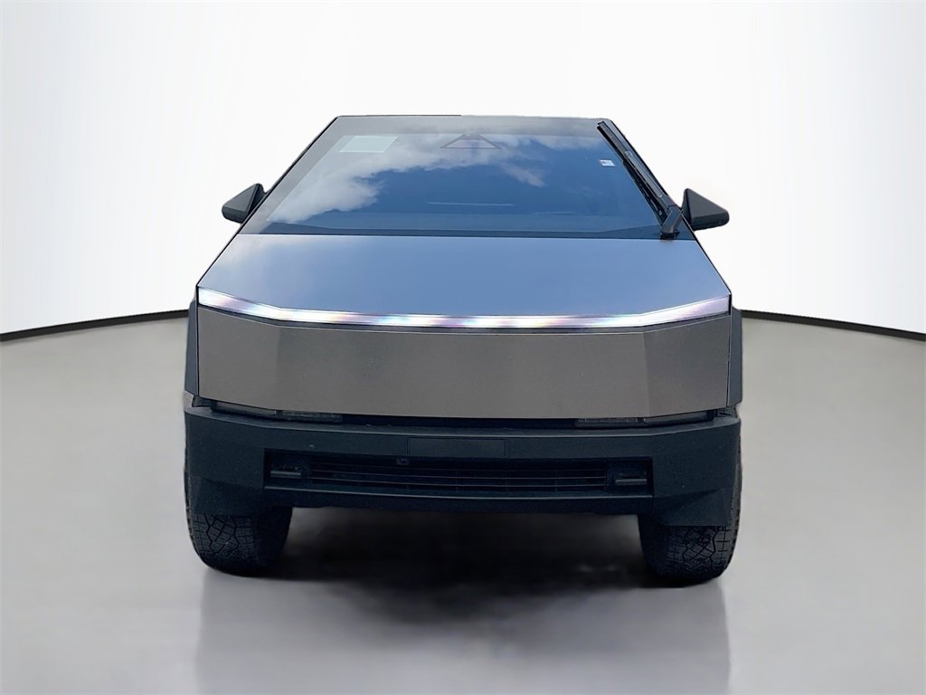 Used 2024 Tesla Cybertruck AWD Crew Cab image 2
