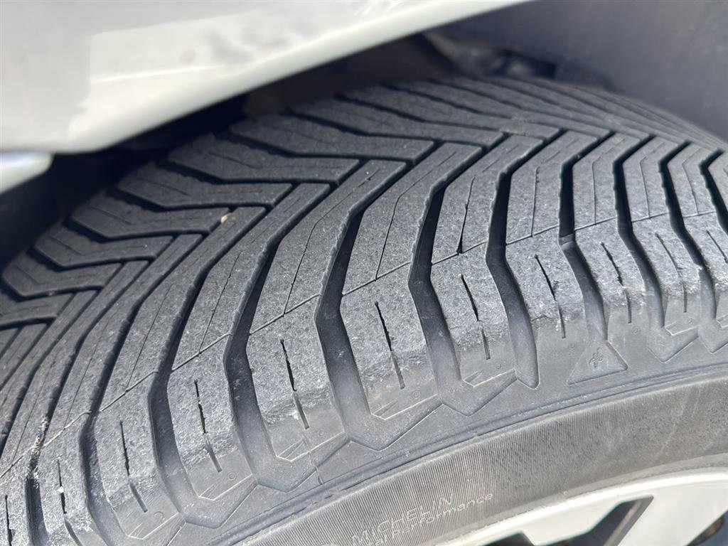 Used 2017 Subaru Outback 3.6R Limited w/ Popular Package #5 image 15